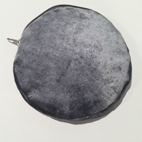 WOMEN'S 5" BEADED & EMBROIDERED COIN & MAKEUP MINI PURSE ZIPPER CLOSURE LETTER M - Picture 2 of 3